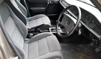 Mercedes Benz 190E W201 Brown M102 Engine full